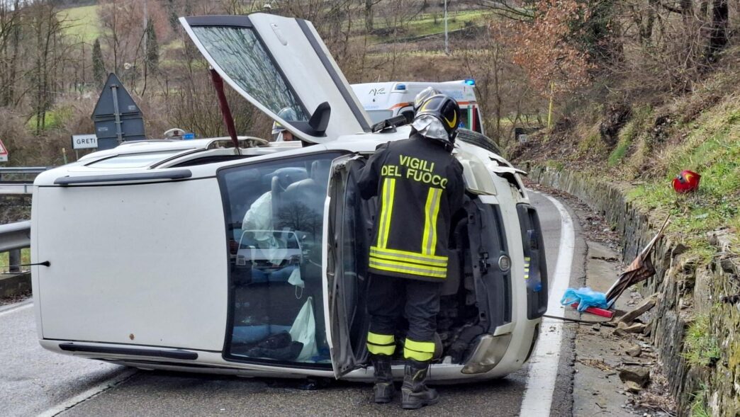 &Quot;Incidente Auto Via Chiantigiana Greve: Intervento Vigili Del Fuoco E Soccorsi&Quot;