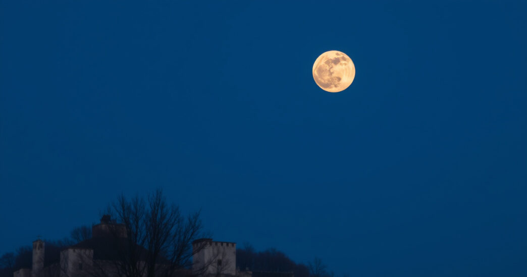 È Il Giorno Della Luna Piena Di Febbraio