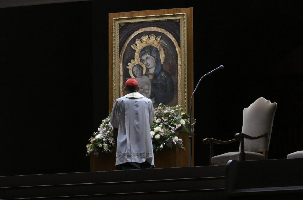 &Quot;Il Papa Invita Alla Preghiera Per Le Vittime Di Guerre, Malattie E Povertà, Secondo Fernández.&Quot;