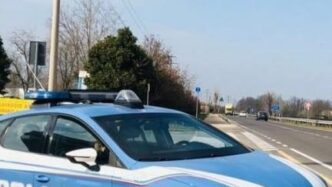 "Incidente galleria Statale 63 quattro auto coinvolte traffico incolonnato"