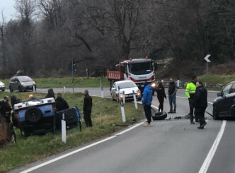 "Incidente fuoristrada sulla statale 26 ad Arnad, traffico in tilt"