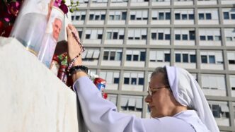 &Quot;Papa Francesco Al Gemelli, Tredicesimo Giorno Di Ricovero, Notizie Di Una Notte Tranquilla E Riposo.&Quot;