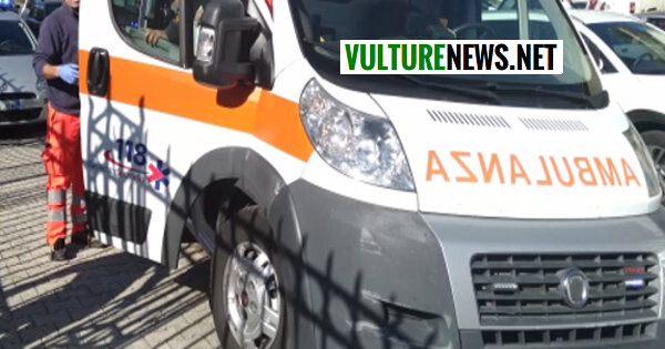 Alt: &Quot;Ribaltamento Autocisterna In Basilicata, Intervento Immediato Ambulanza 118&Quot;