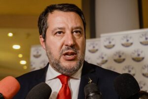 &Quot;Salvini Critica 'Propaganda Live' Per Confondere Satira E Auguri Di Morte&Quot;