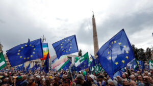 Grande Affluenza A Piazza Del