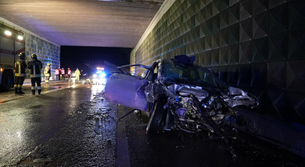 Grave Incidente Su Strada Felt