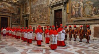 I Cardinali Si Preparano Per I