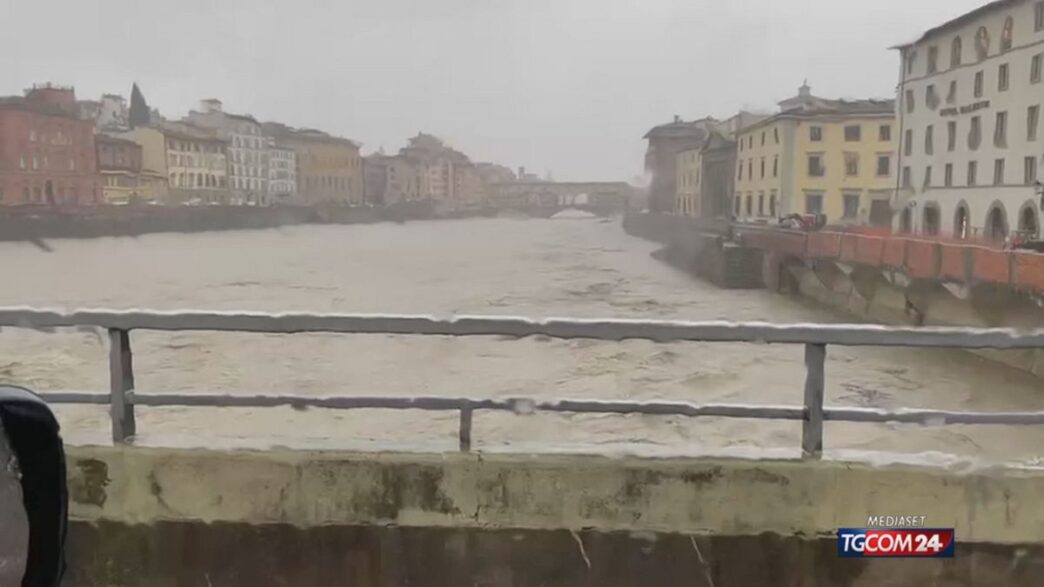 Maltempo In Toscana3A Allerta R