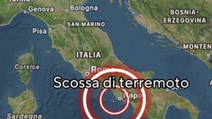 Napoli Scuote3A Forte Terremoto