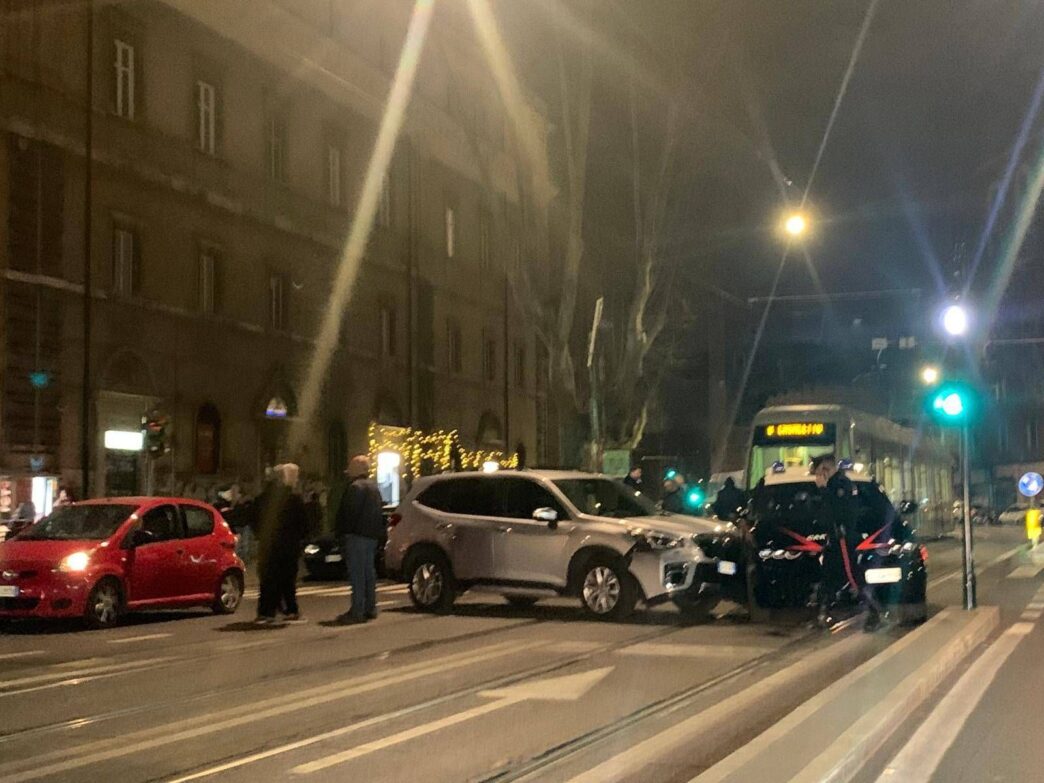 Roma2C Incidente Serale Tra Due