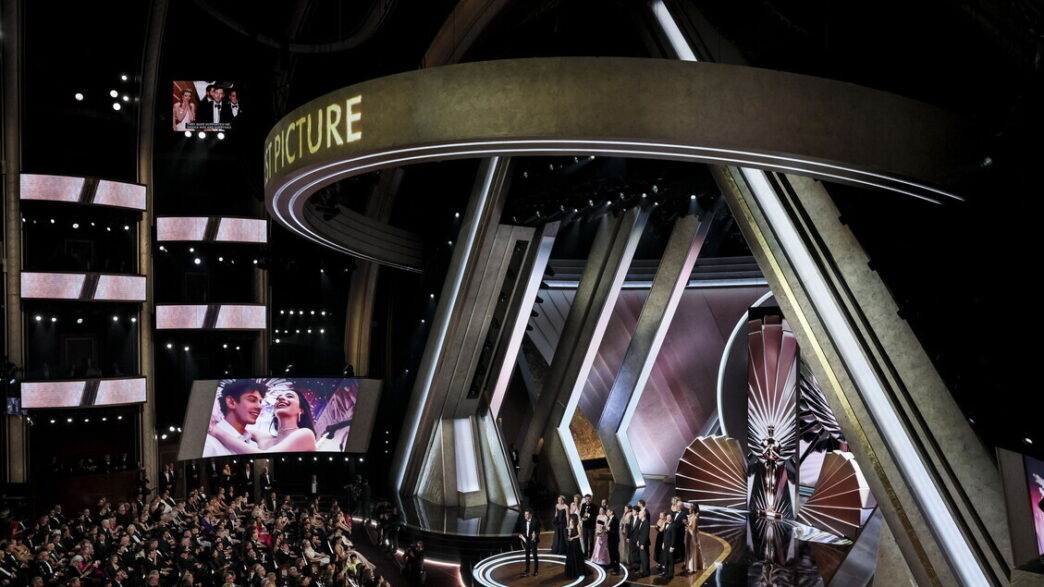 &Quot;Anora Vince Cinque Oscar Nel 2025, Inclusi Miglior Film E Miglior Regia.&Quot;