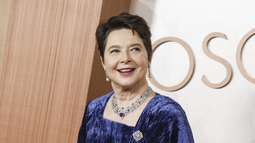 &Quot;Isabella Rossellini Al Red Carpet Con Abito Elegante E Gioielli Di Famiglia, Racconta La Sua Storia.&Quot;