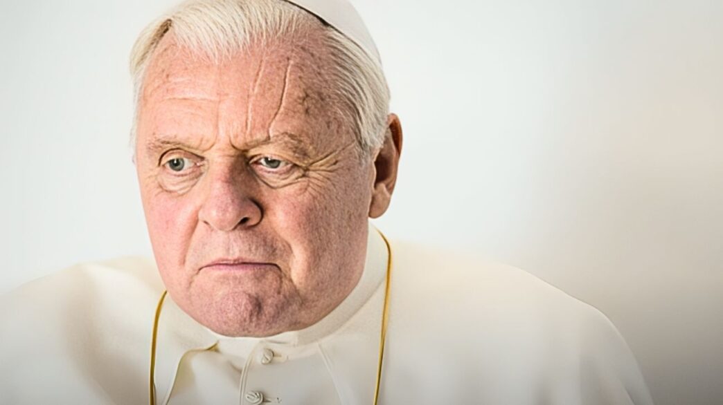 Alt: &Quot;I Due Papi: Anthony Hopkins Nel Film Netflix Che Esplora La Storia Reale Dei Papi Francesco E Benedetto Xvi.&Quot;