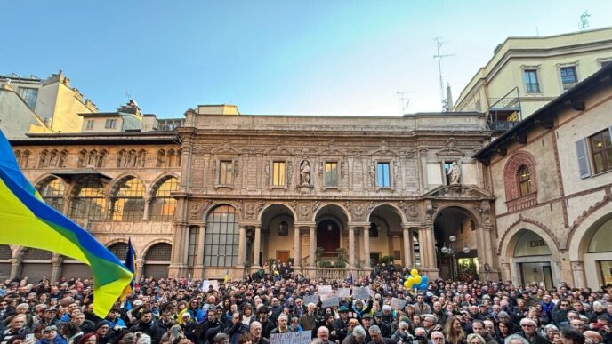 &Quot;Manifestazione A Milano Per Sostenere L'Ucraina E Chiedere L'Adesione Immediata All'Unione Europea.&Quot;